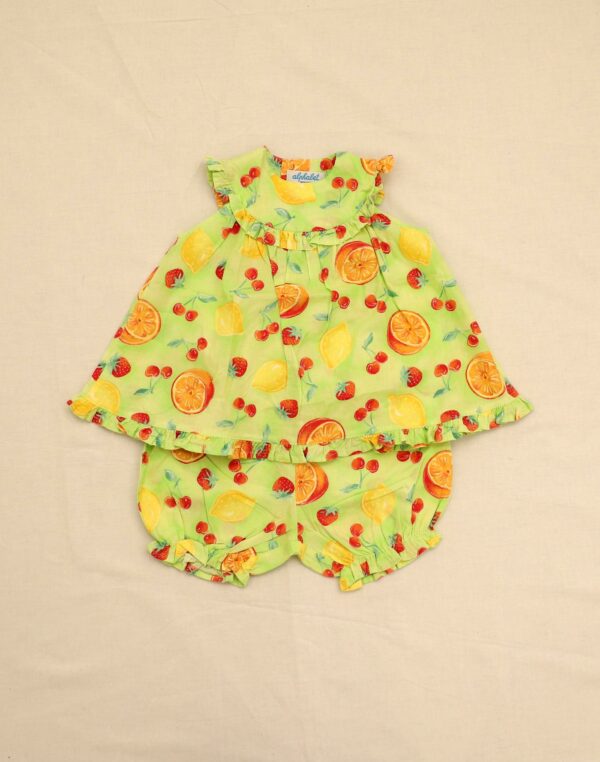 Fruity blouse & bloomer set