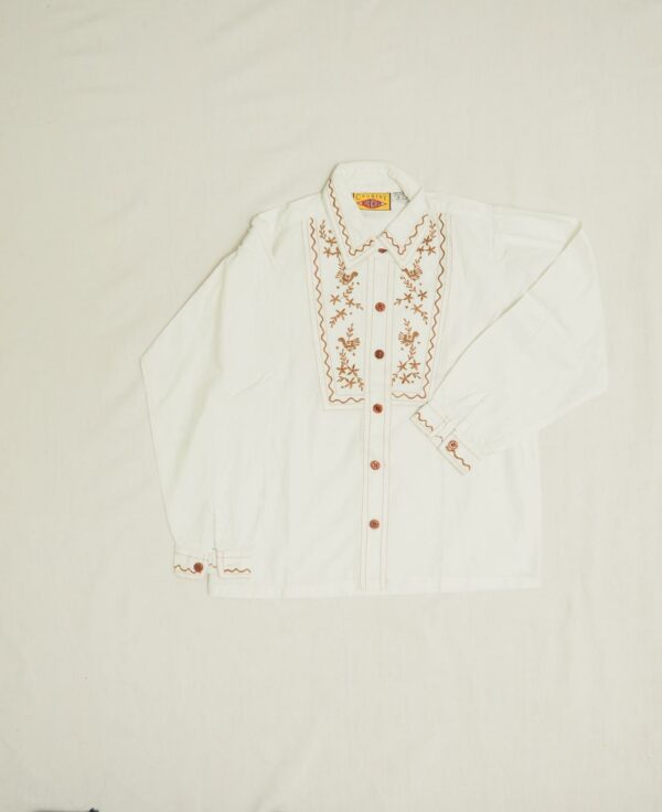 Embroidered white shirt 8 years