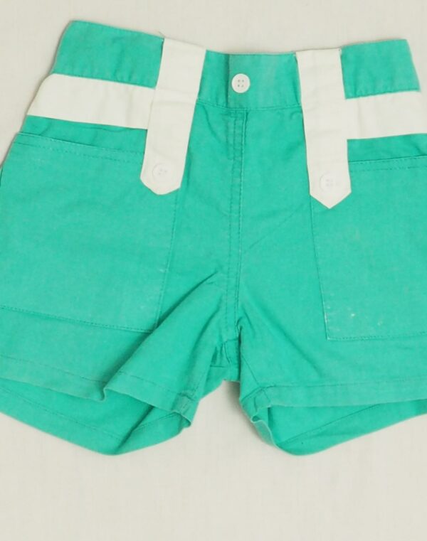Short turquoise