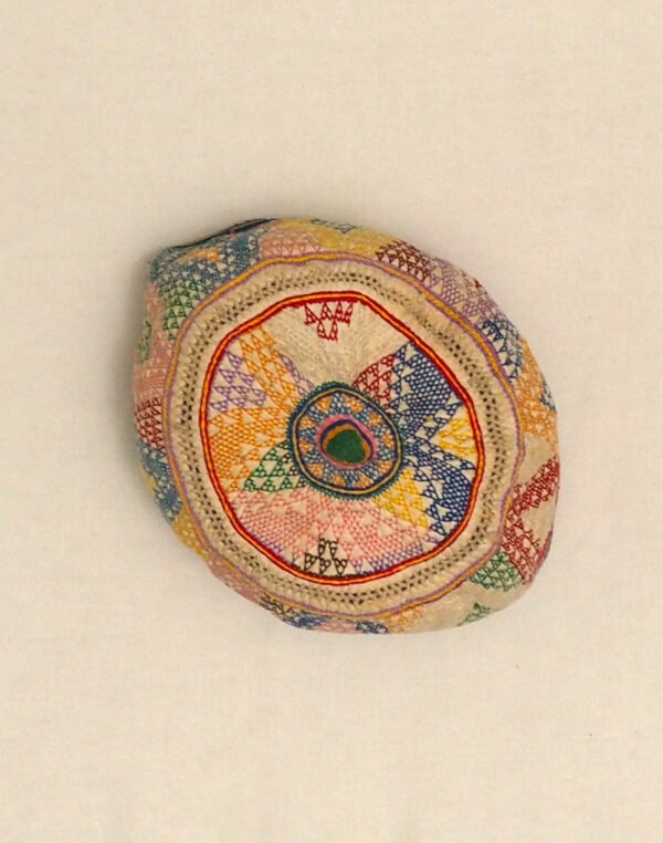 Chapeau ouzbek brodé main