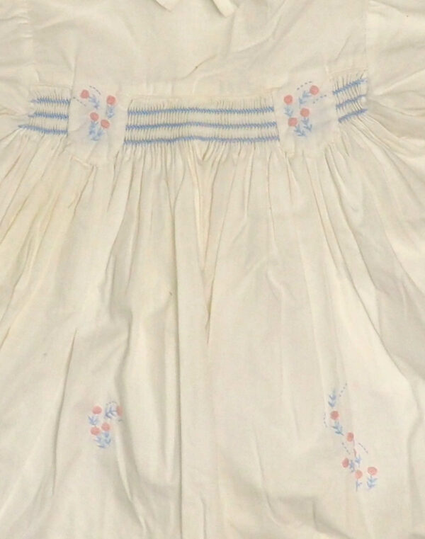 Robe de cérémonie brodée de roses
