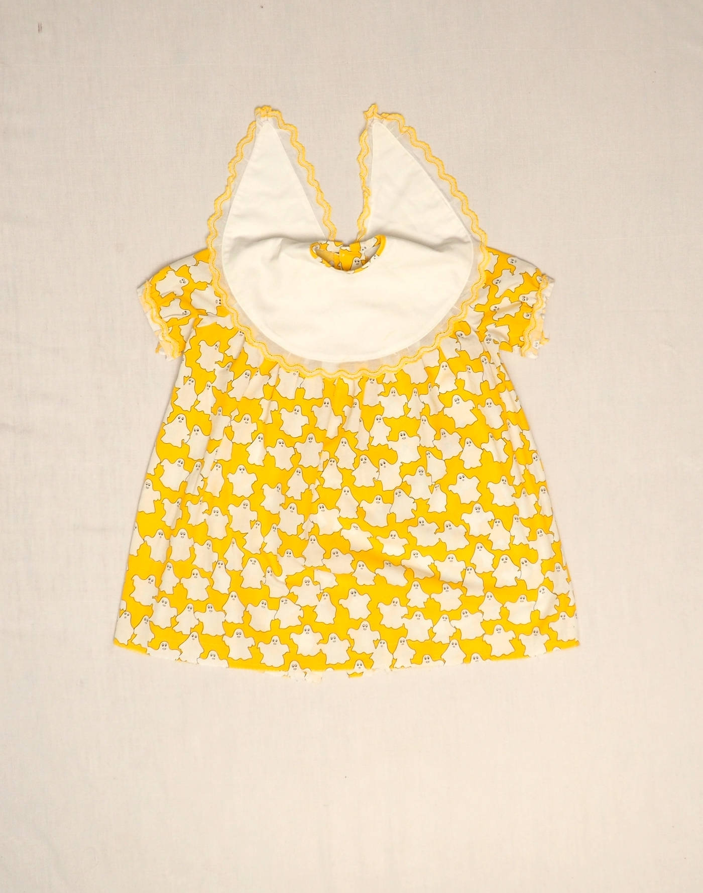 Robe fantôme faite main
