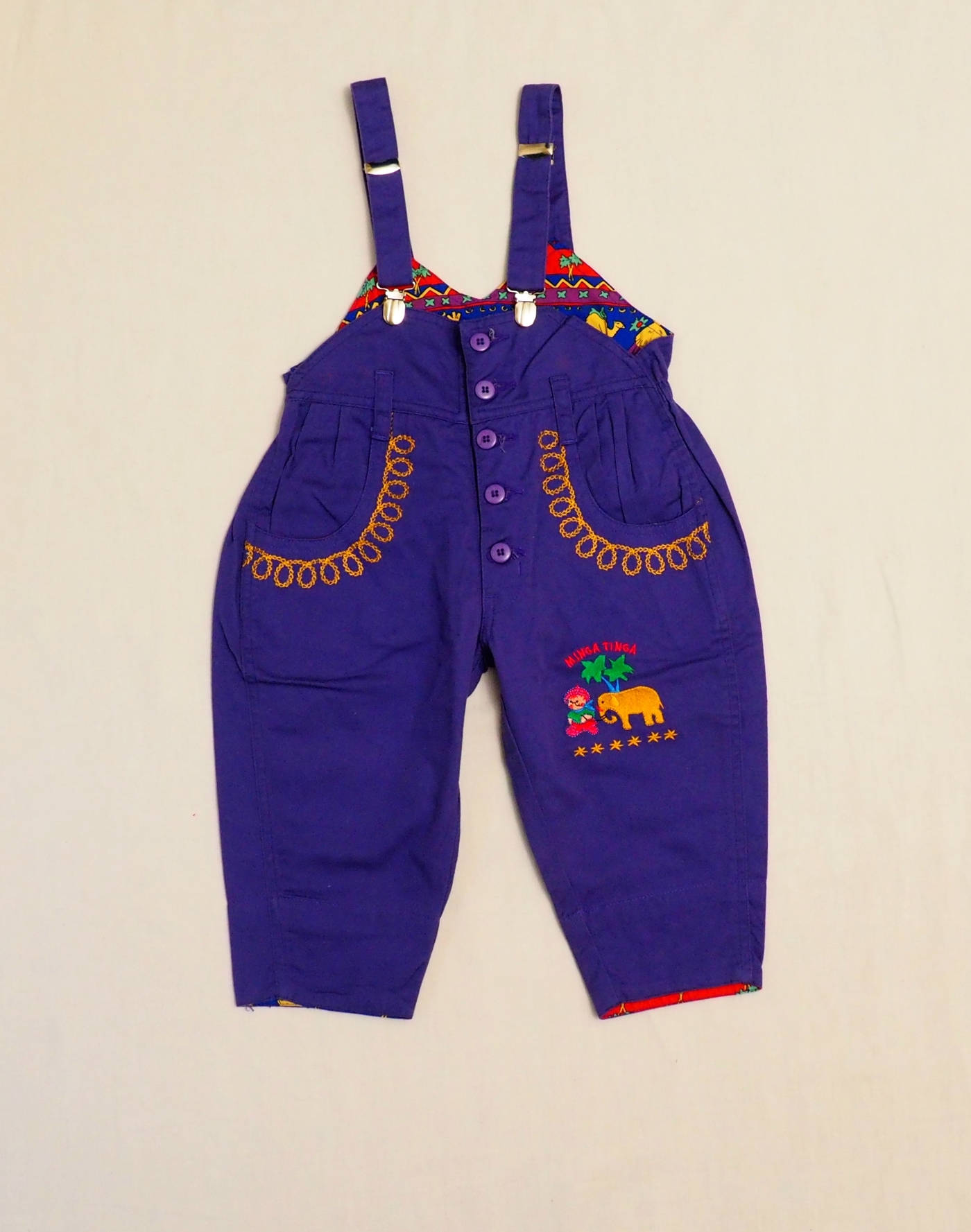 Loose-fitting overalls