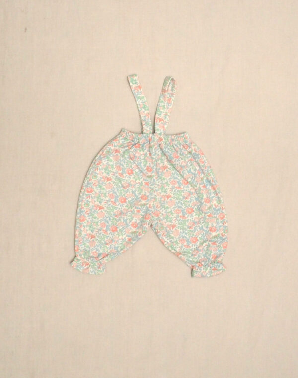 Pantalon à bretelles fleuri