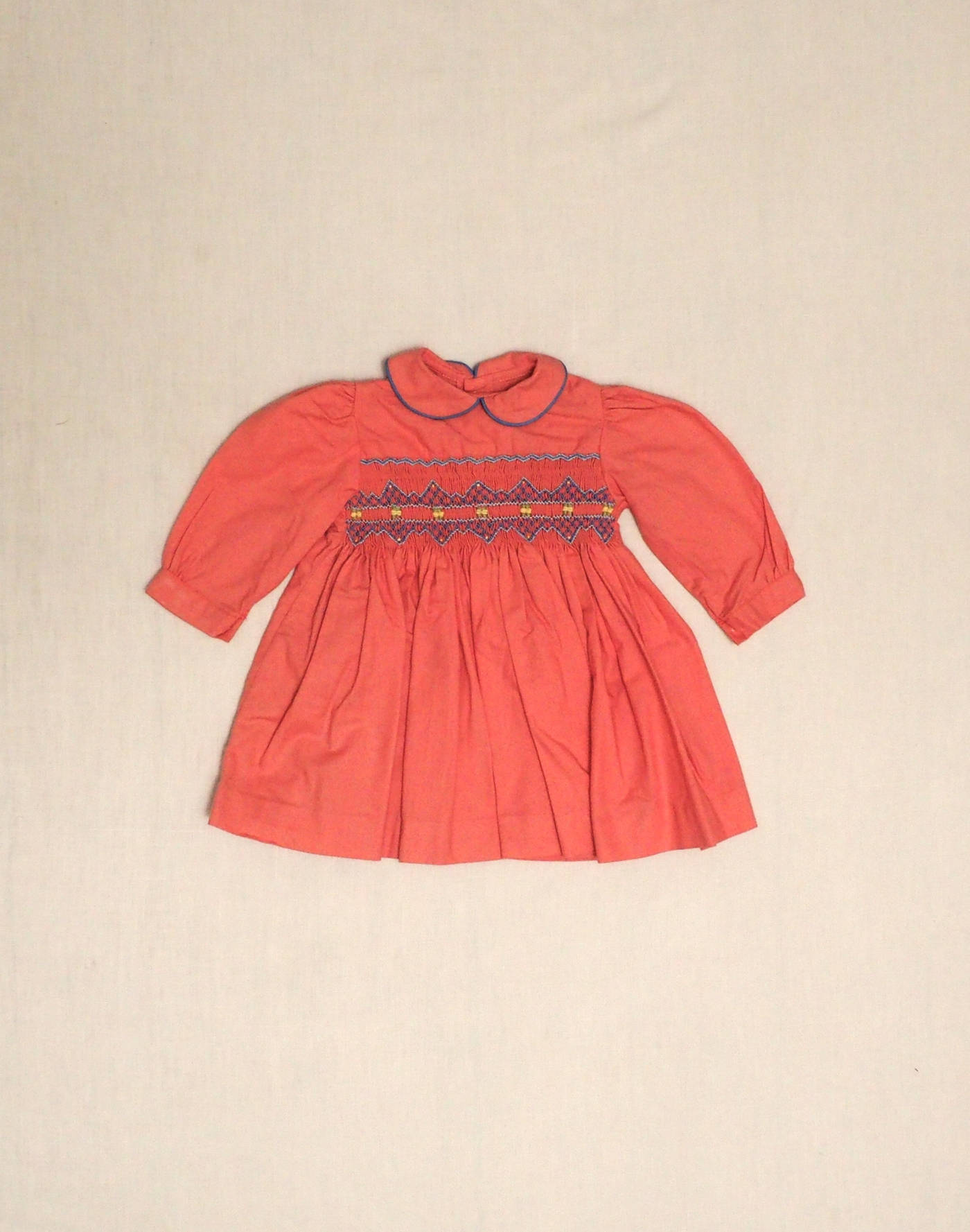 Robe rose à smock fait main