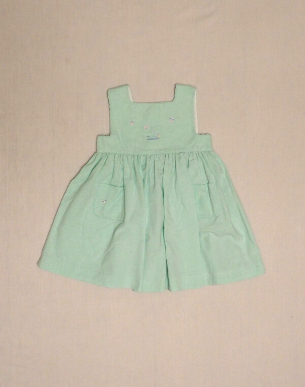 Robe brodée
