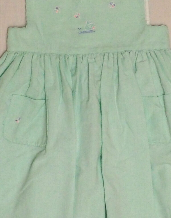 Robe brodée