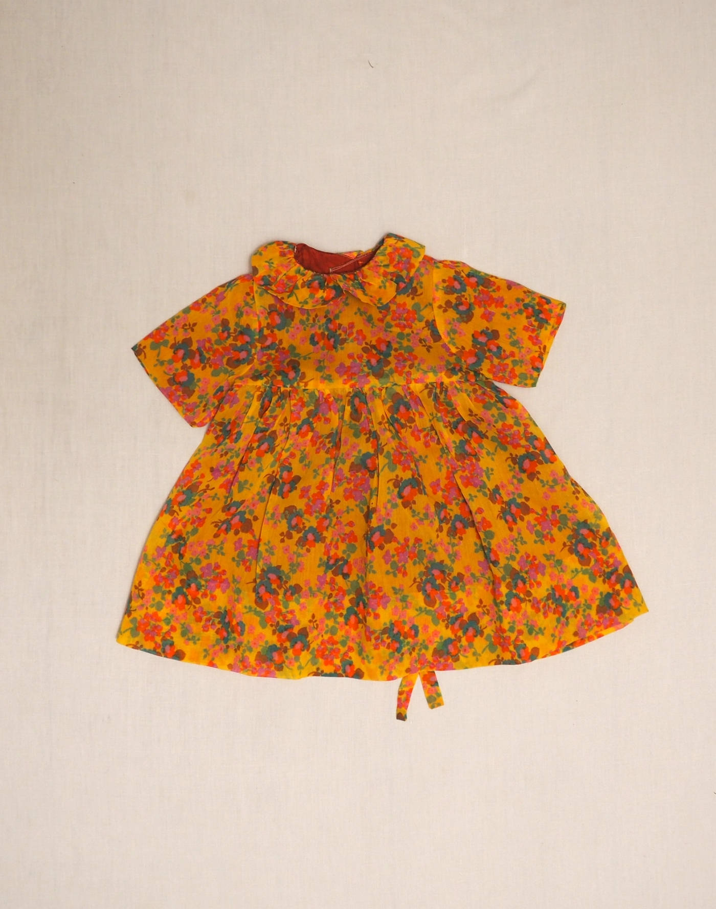 Robe fleurie col Pierrot