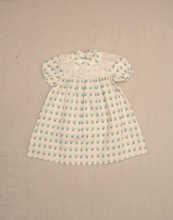Garden dress with large collar