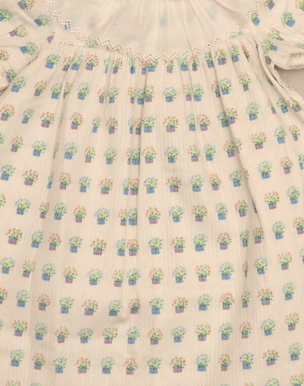 Garden dress with large collar