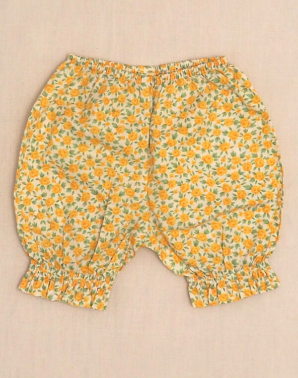 Bloomer with flowers