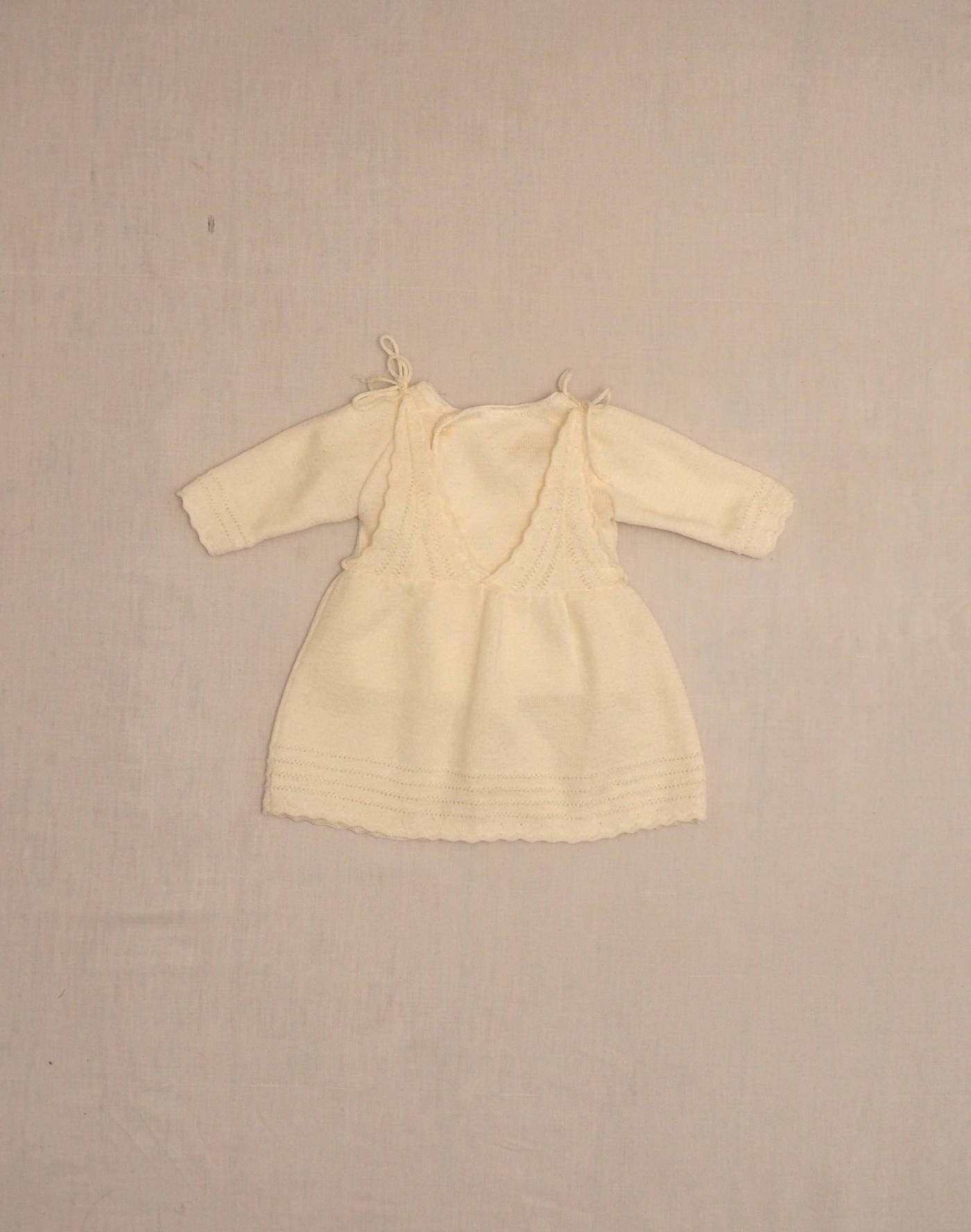 Cardigan et robe en maille
