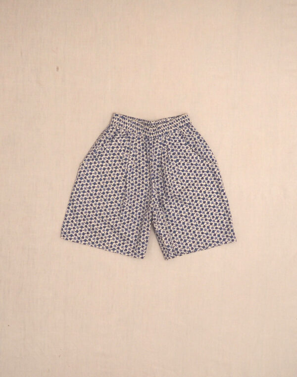 Short fleuri