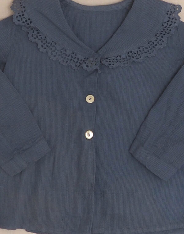 1900 shirt with lace collar