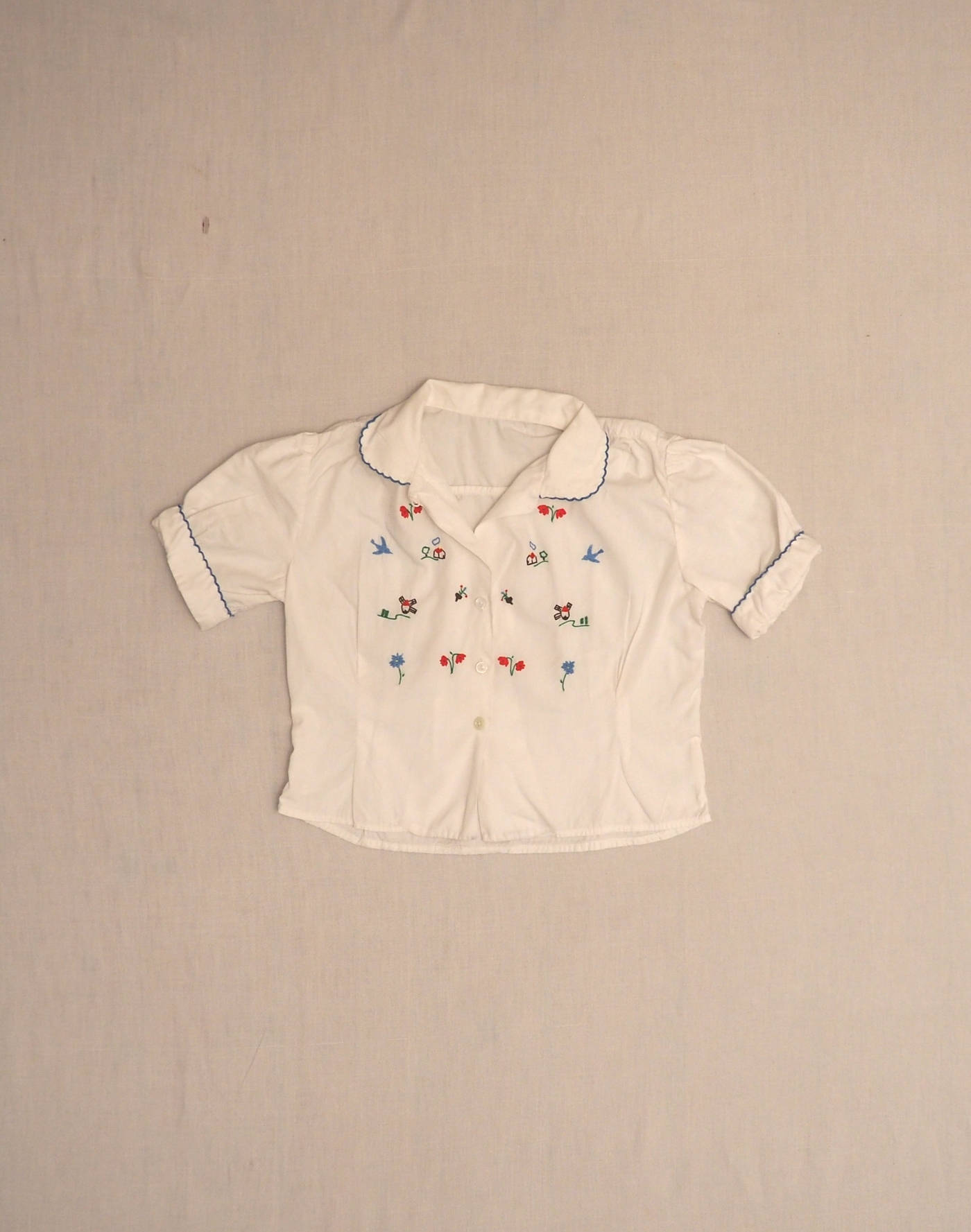 Embroidered blouse 1950