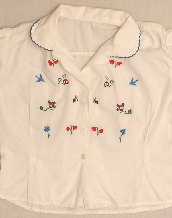 Embroidered blouse 1950