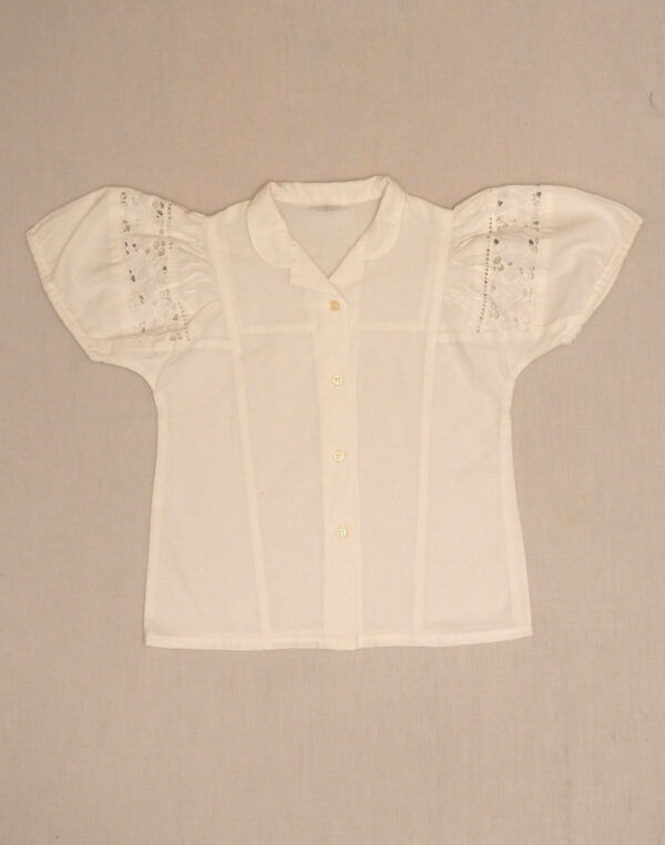 Lace sleeve blouse