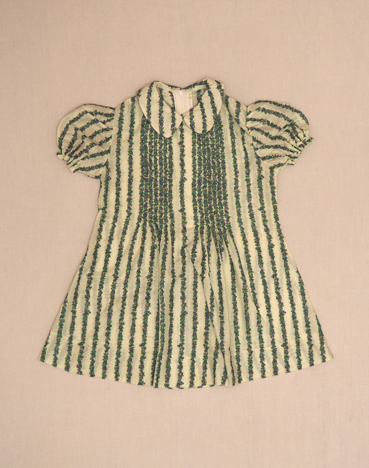 Robe à pinces & fleurs 1960