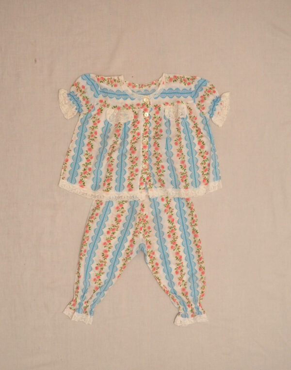 Ensemble pyjama fleuri 1970