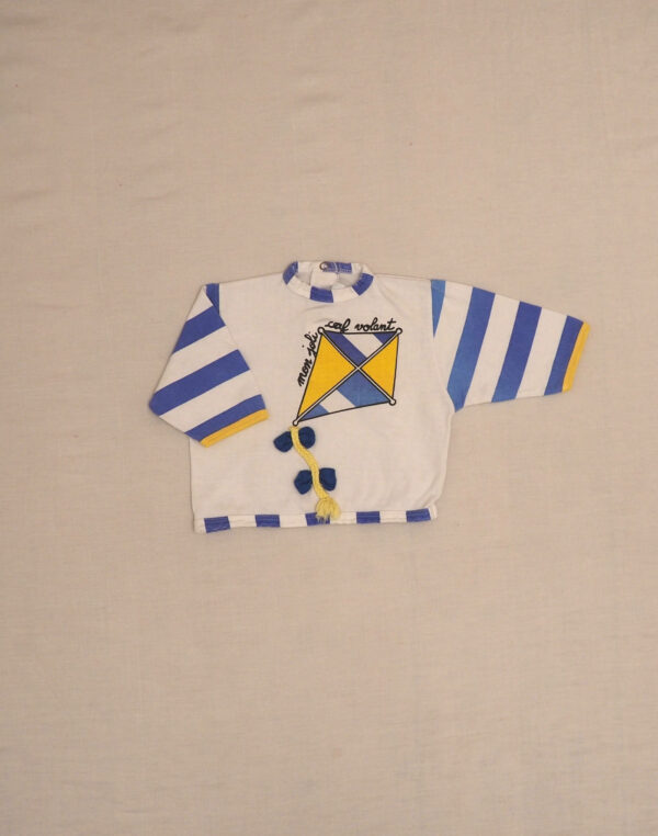 Kite appliqué T-shirt