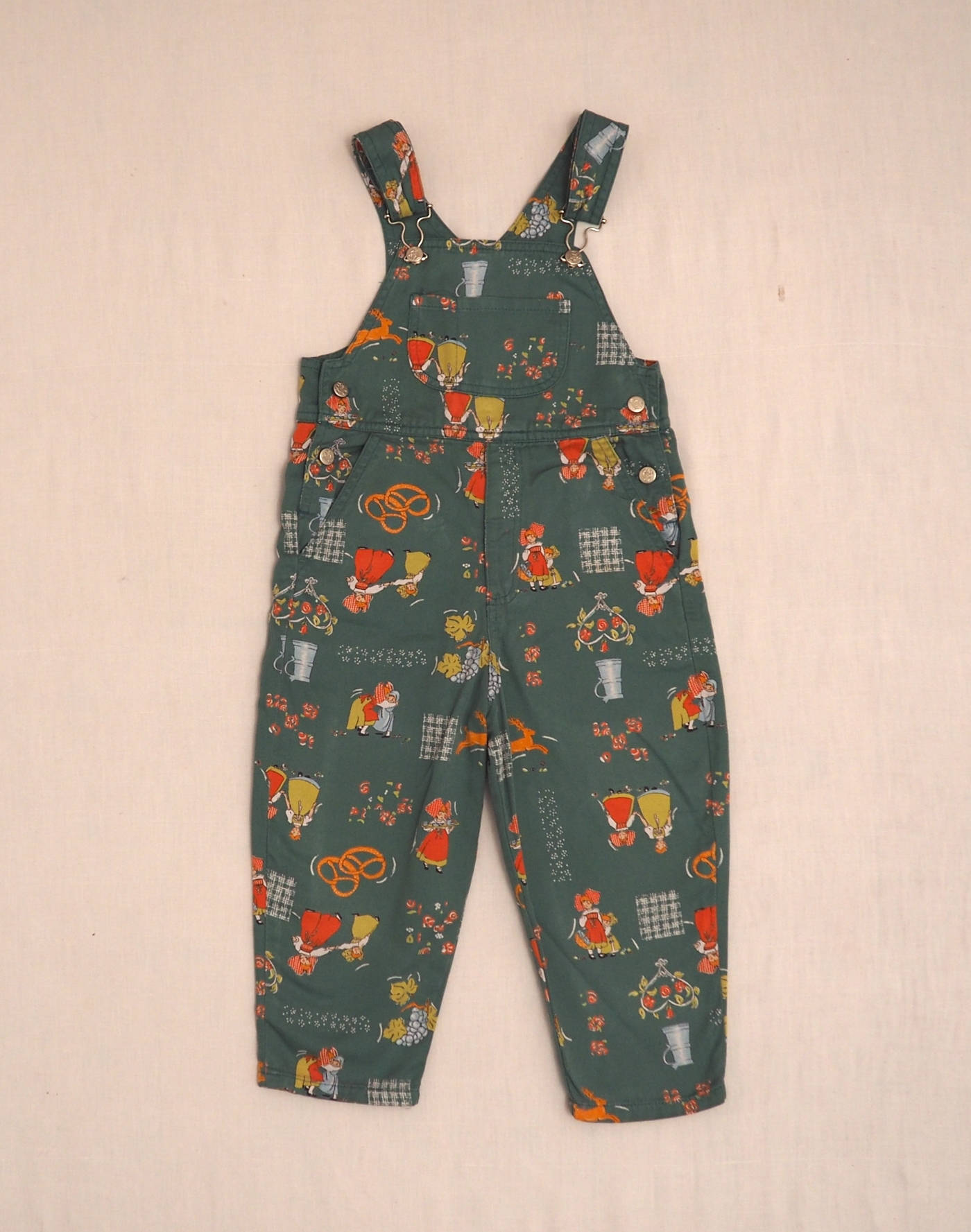 Dungarees with Alsatian motifs