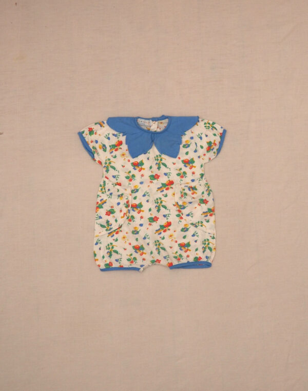 Elf romper with flower collar