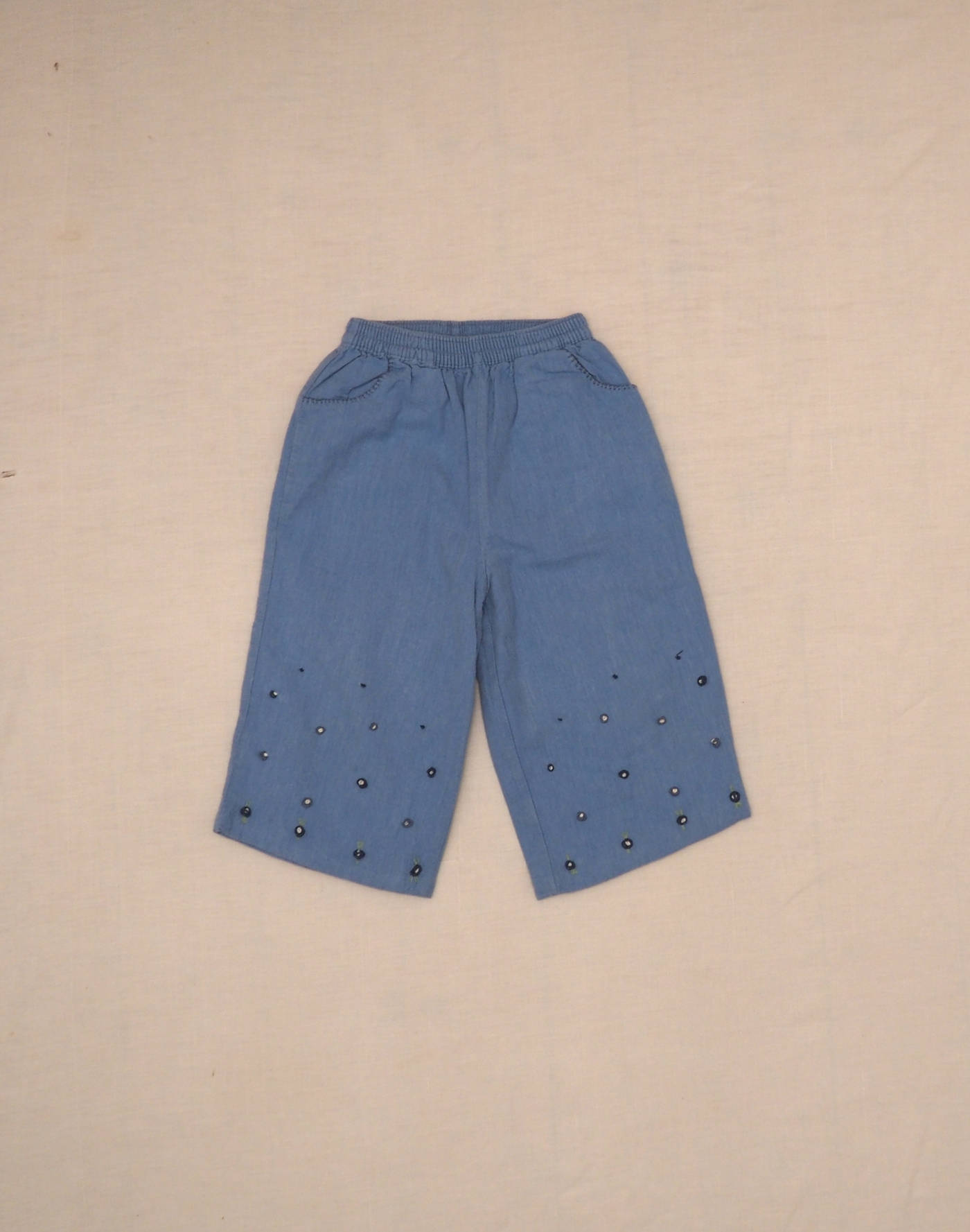 Pantalon évasé brodé
