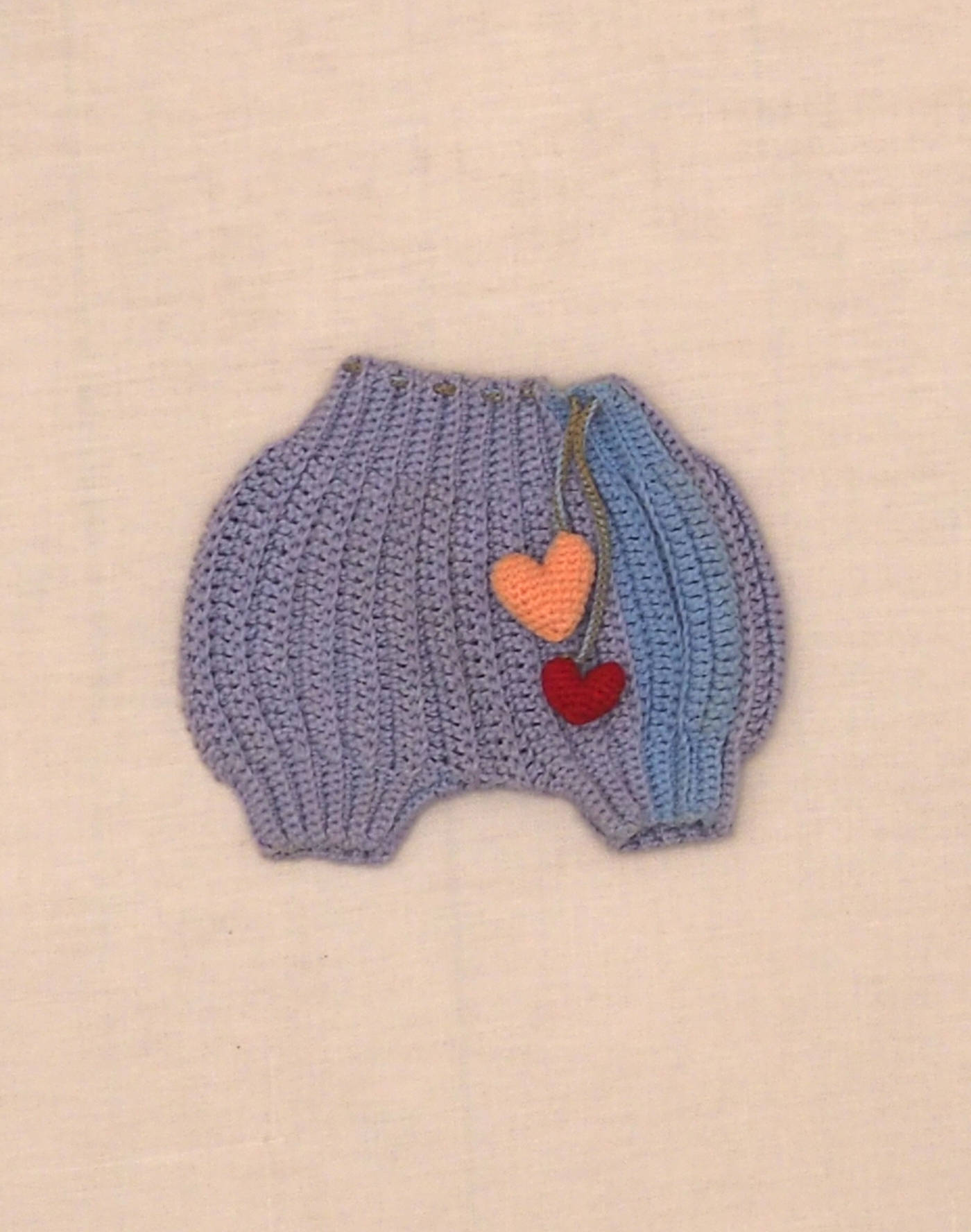 Culotte à coeurs en crochet