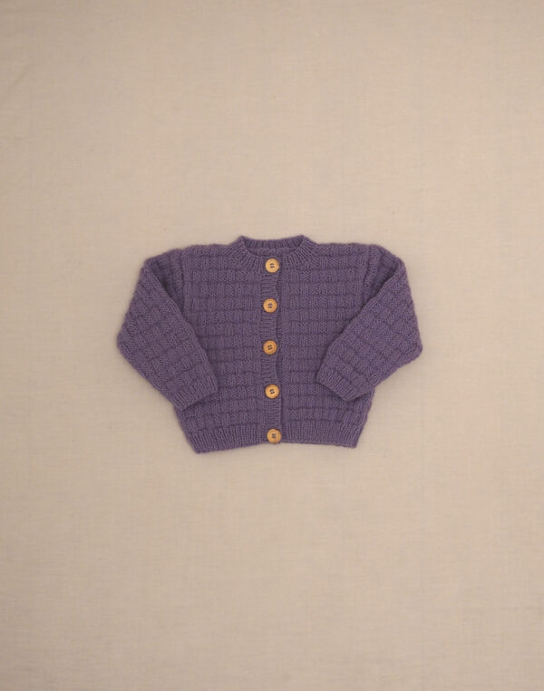 Cardigan violet texturé fait main