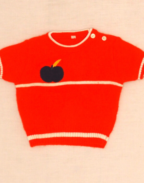 Small apple knit T-shirt