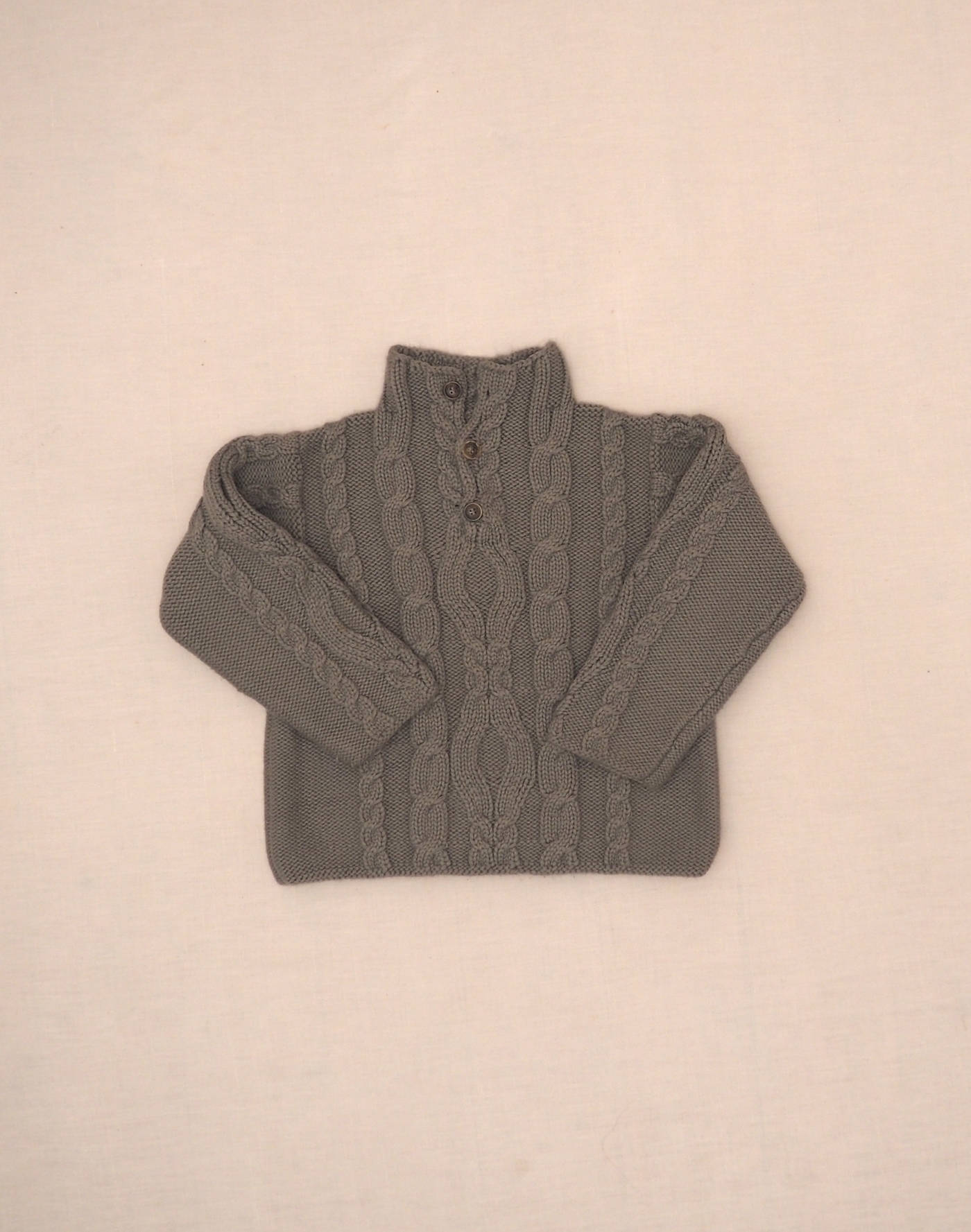 Pull à torsades gris