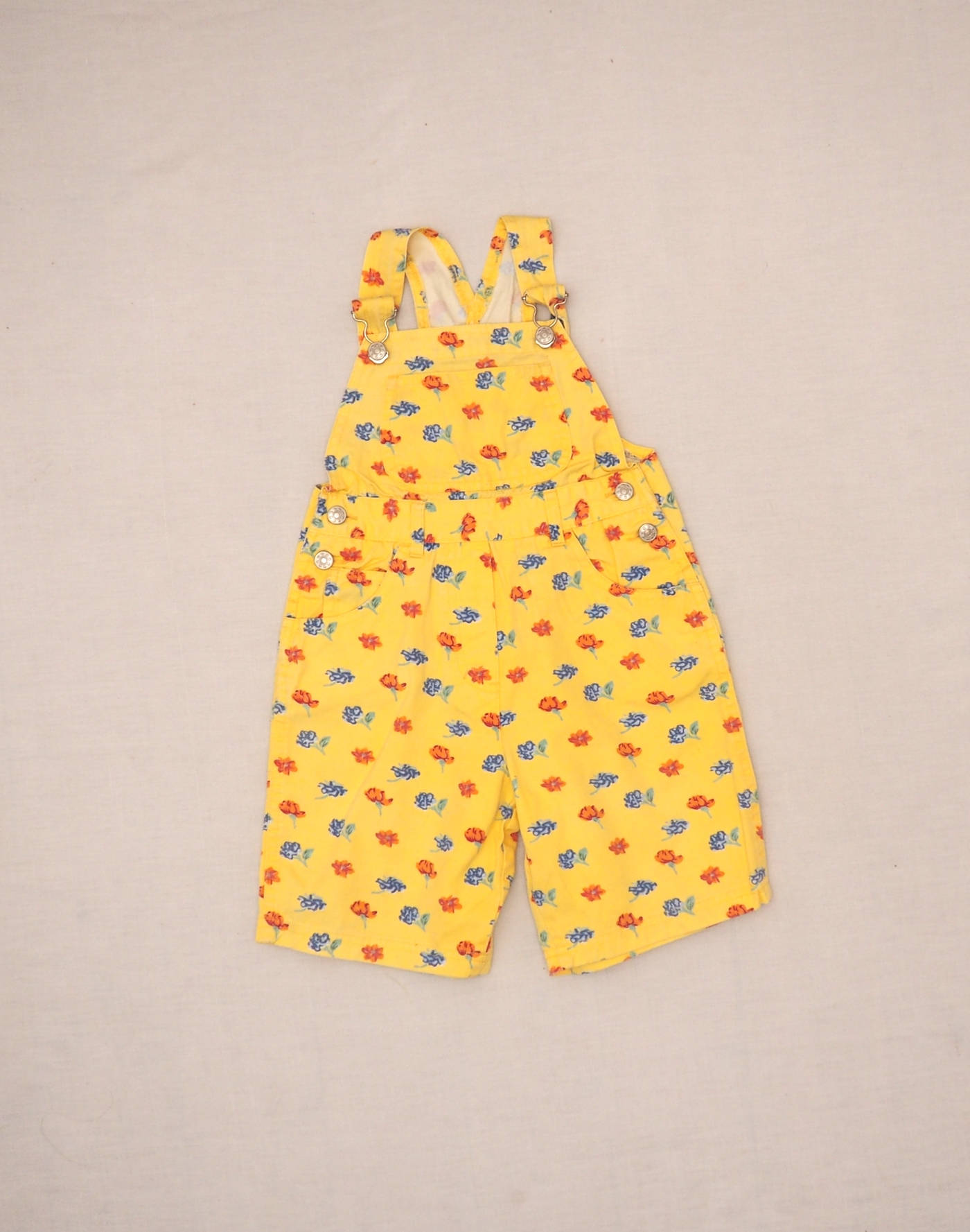 Salopette short fleurie