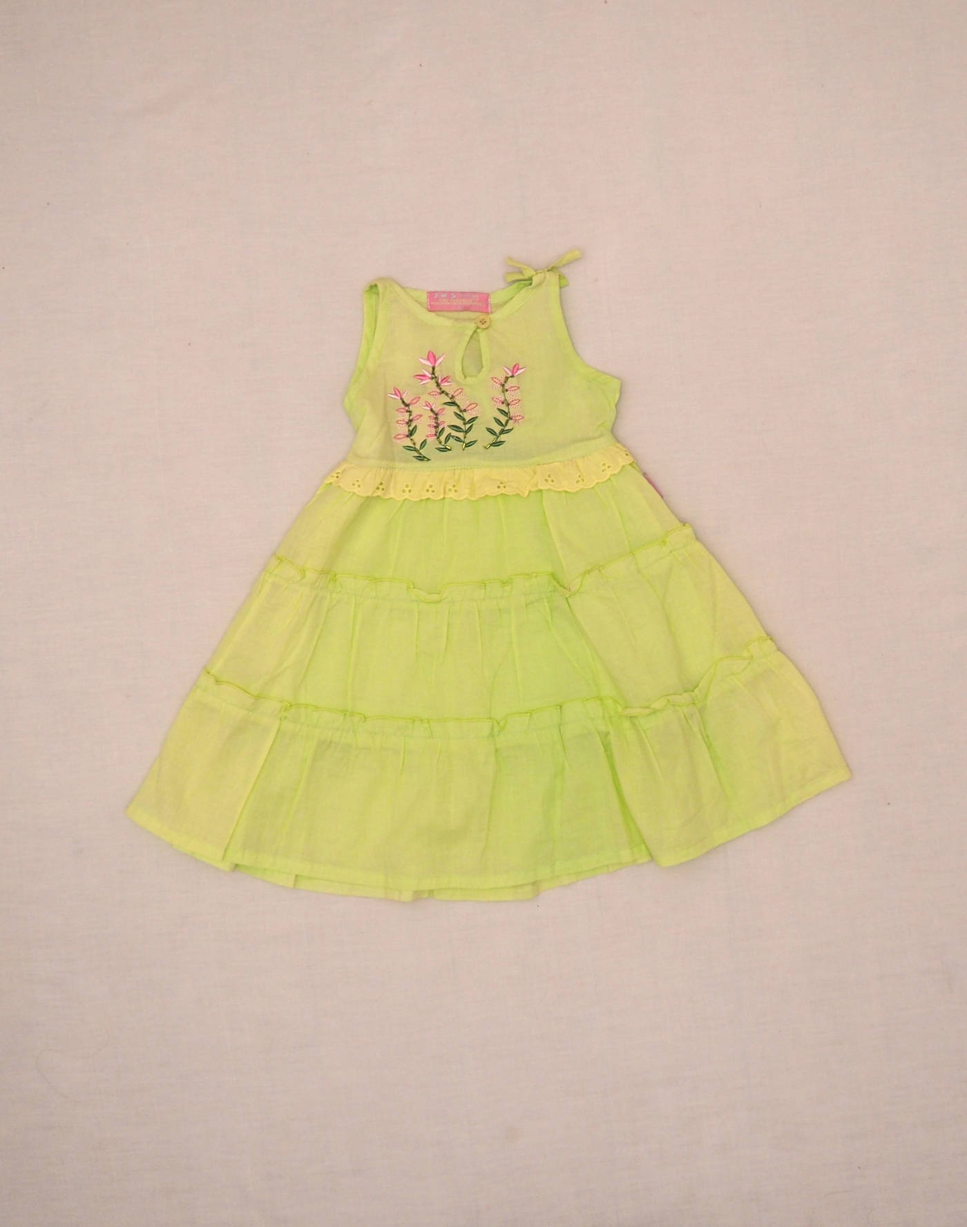 Robe brodée & perles