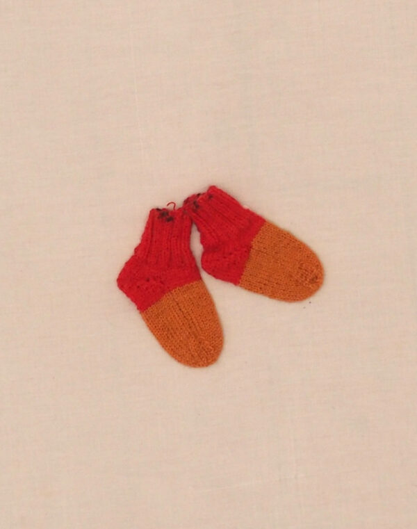 Hand-knitted red & orange socks P16