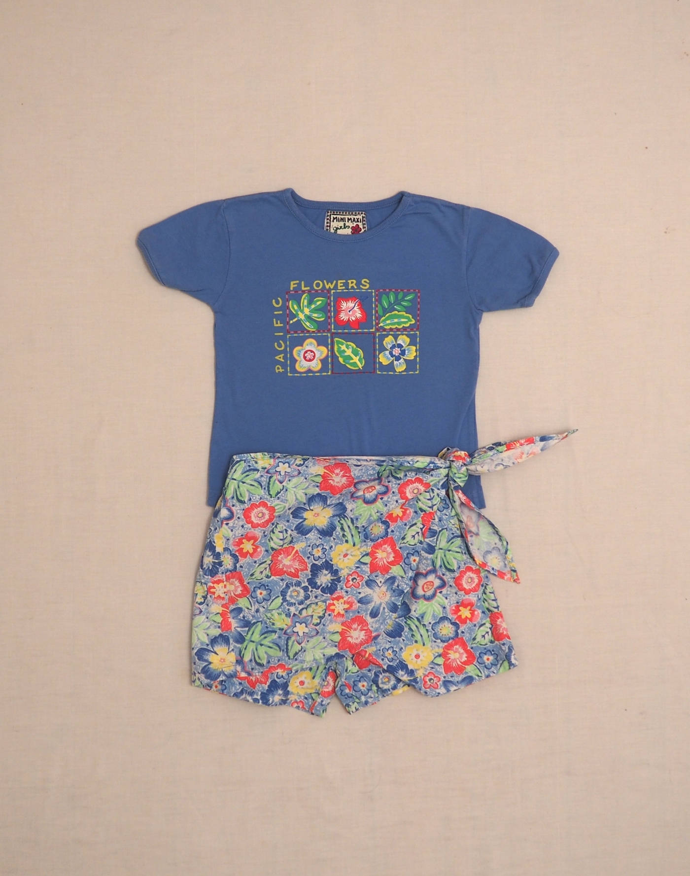 Ensemble short & T-shirt fleuris