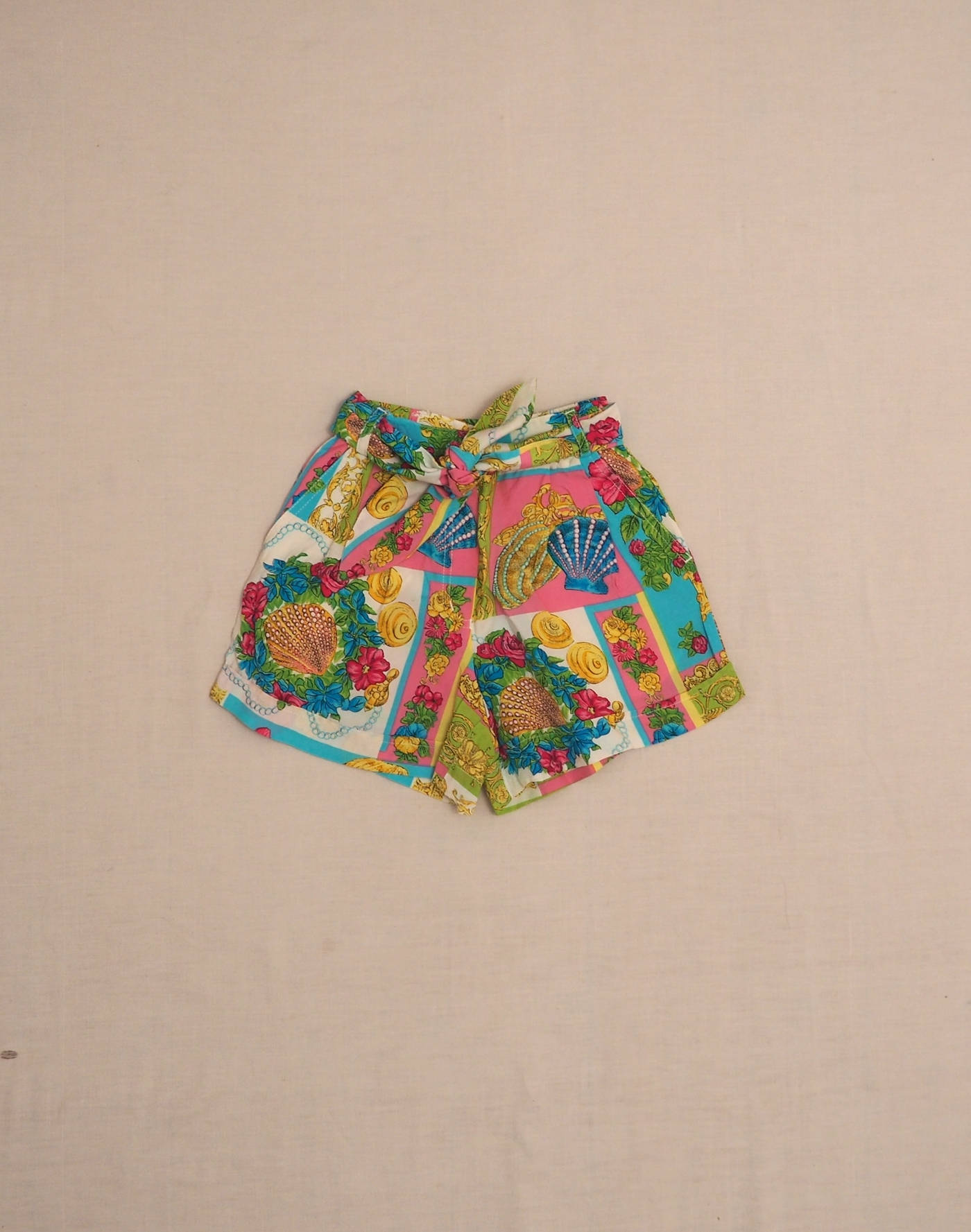 Short à motif coquillages