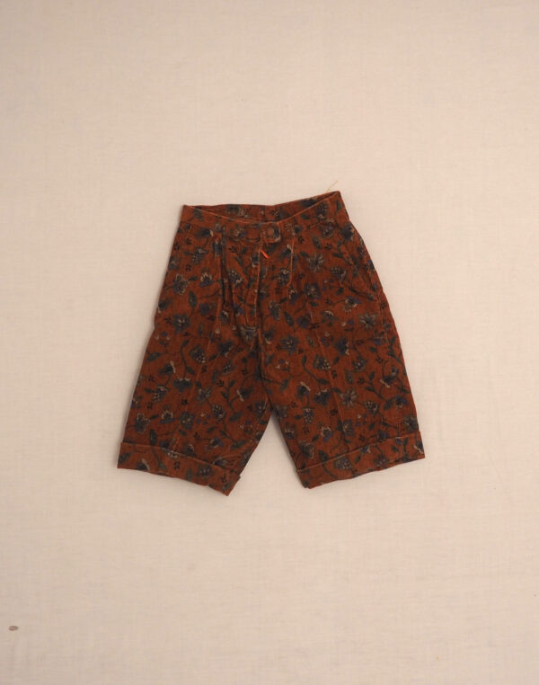 Bermuda en velours fleuri