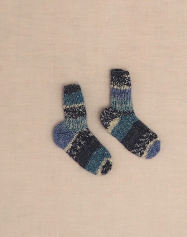 Blue striped hand-knitted socks P20