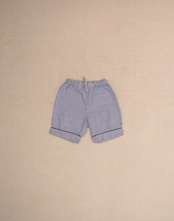 Bermuda à fines rayures