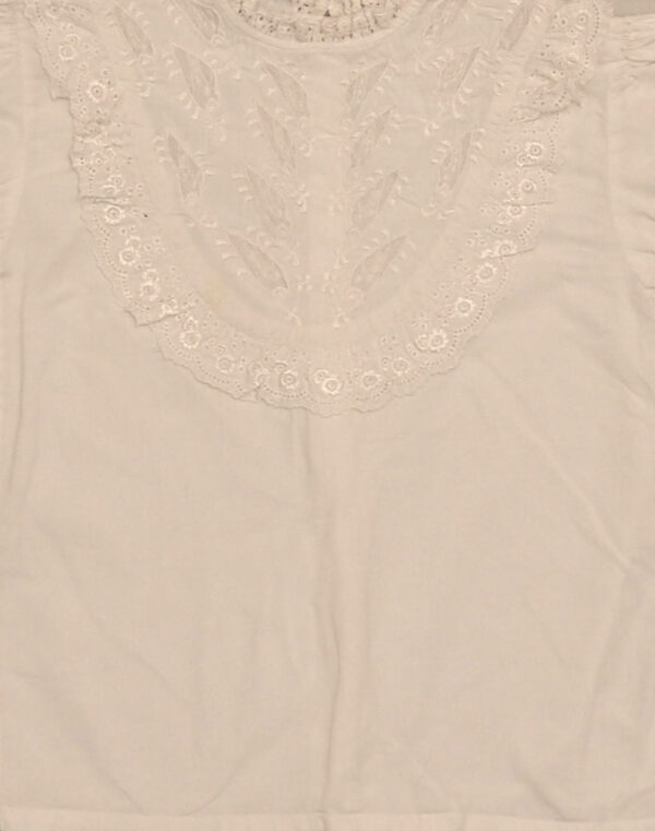 Blouse brodée bords dentelle 6 ans