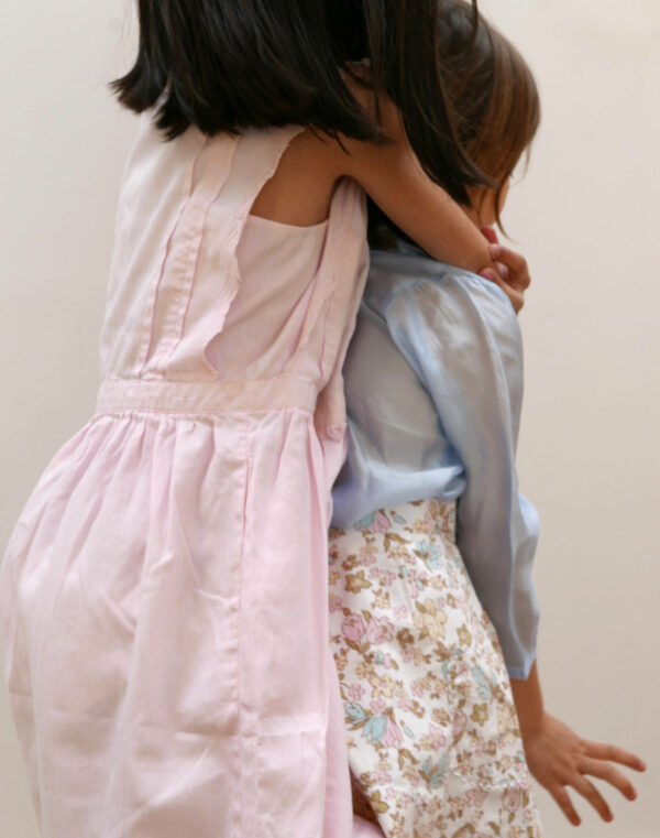Robe rose pâle Cacharel