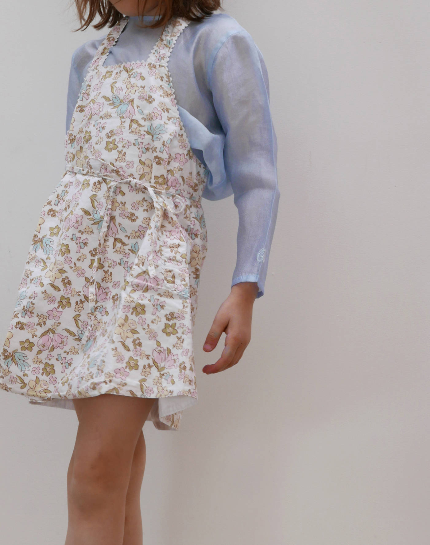 Robe tablier Cacharel