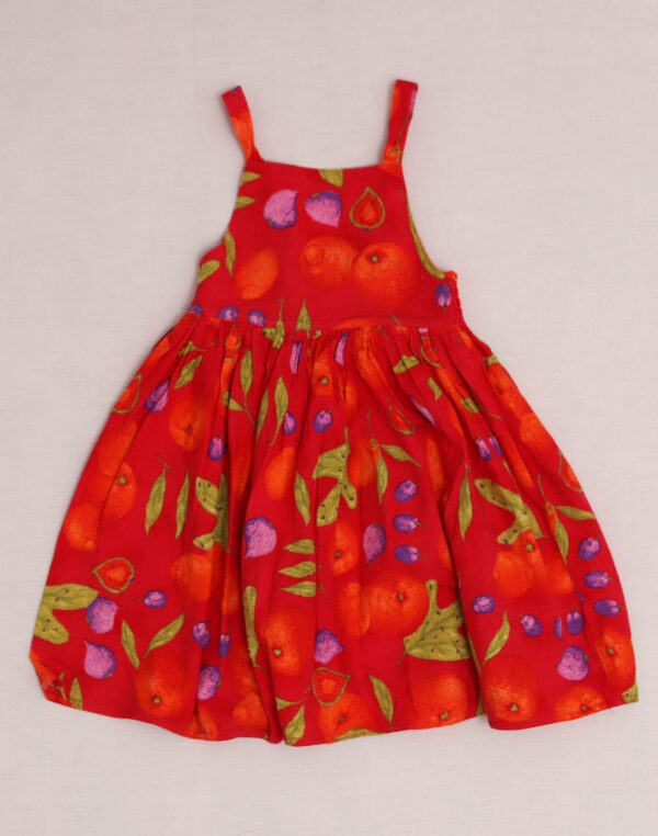 Robe rouge à fruits
