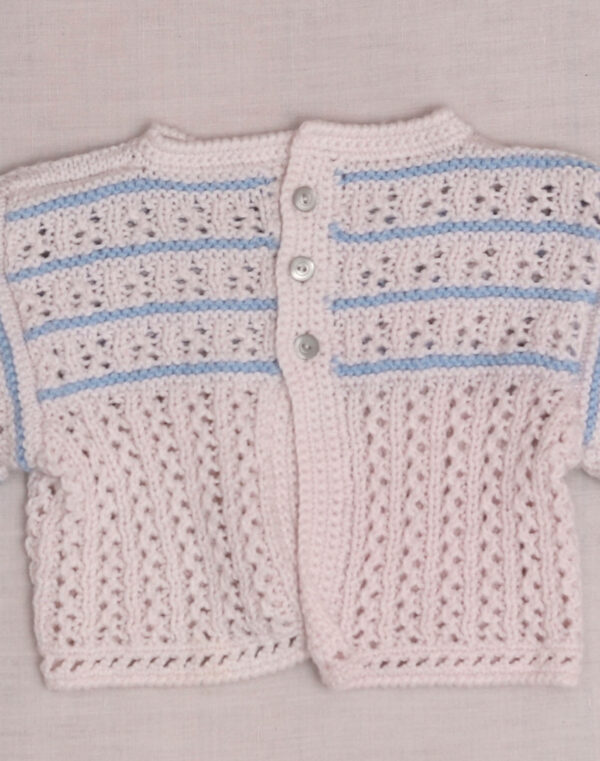 Cardigan rayé ajouré tricoté à la main