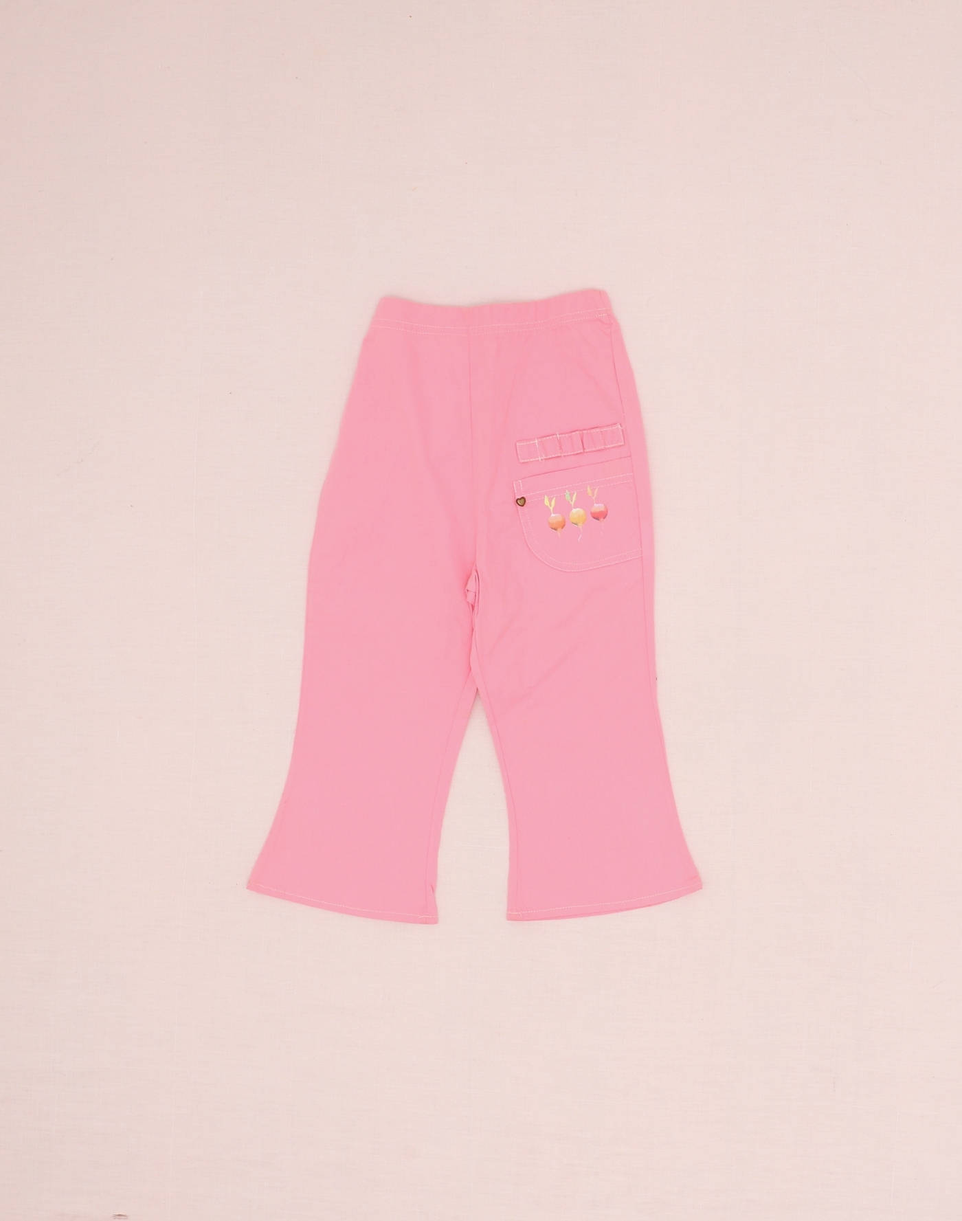 Radish-pink pants