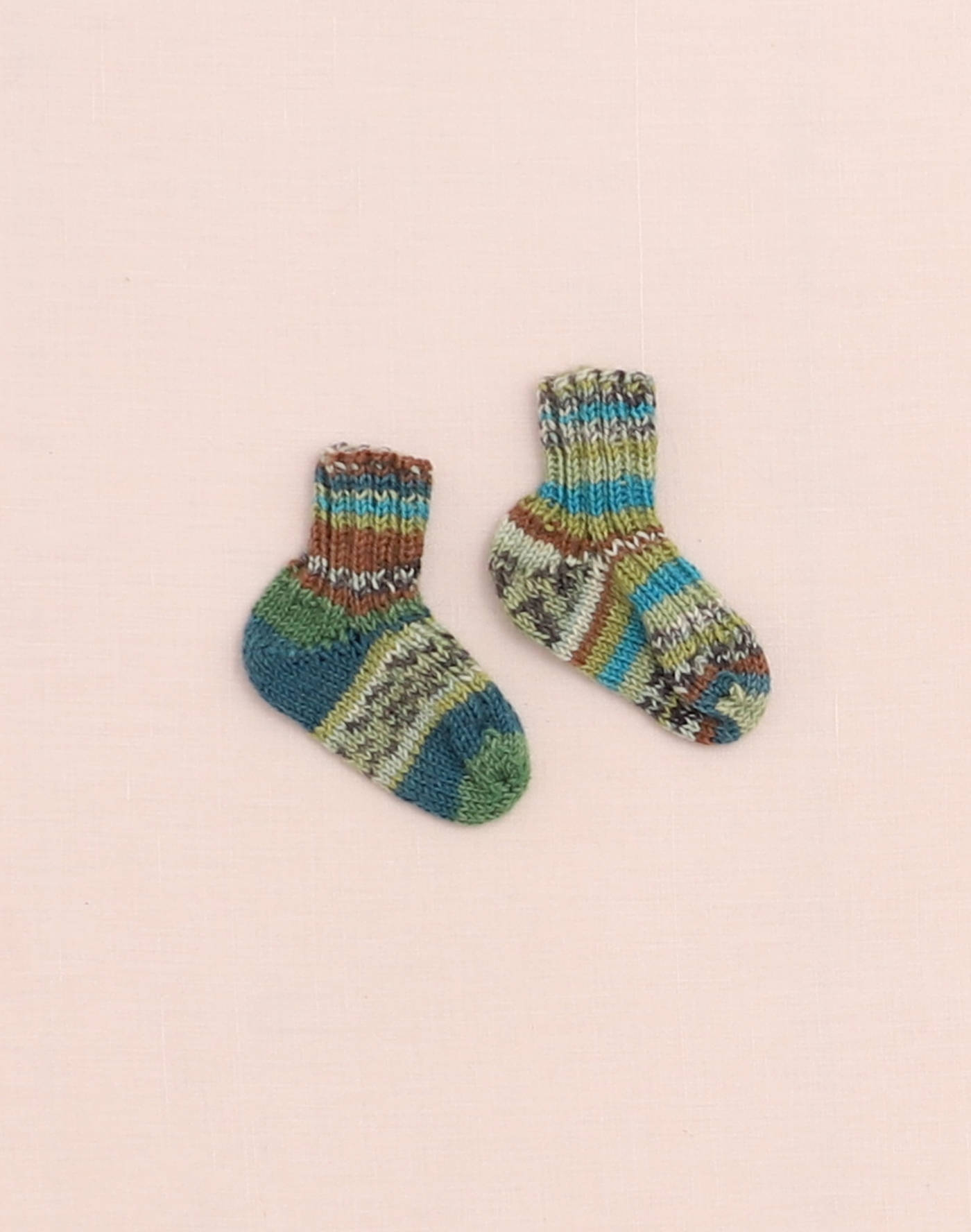 Chaussettes tricotées rayées vertes P16