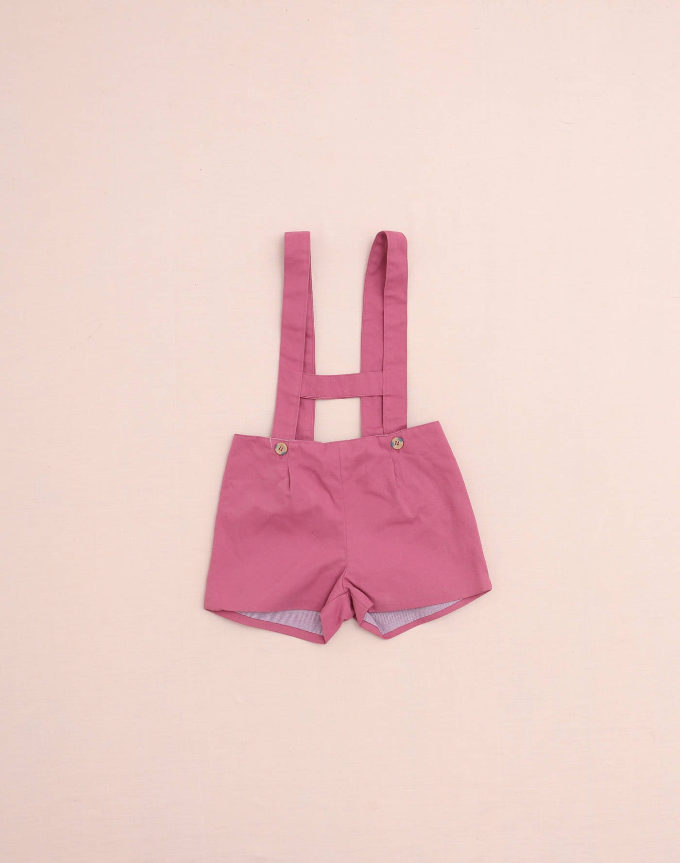 Short à bretelles prune