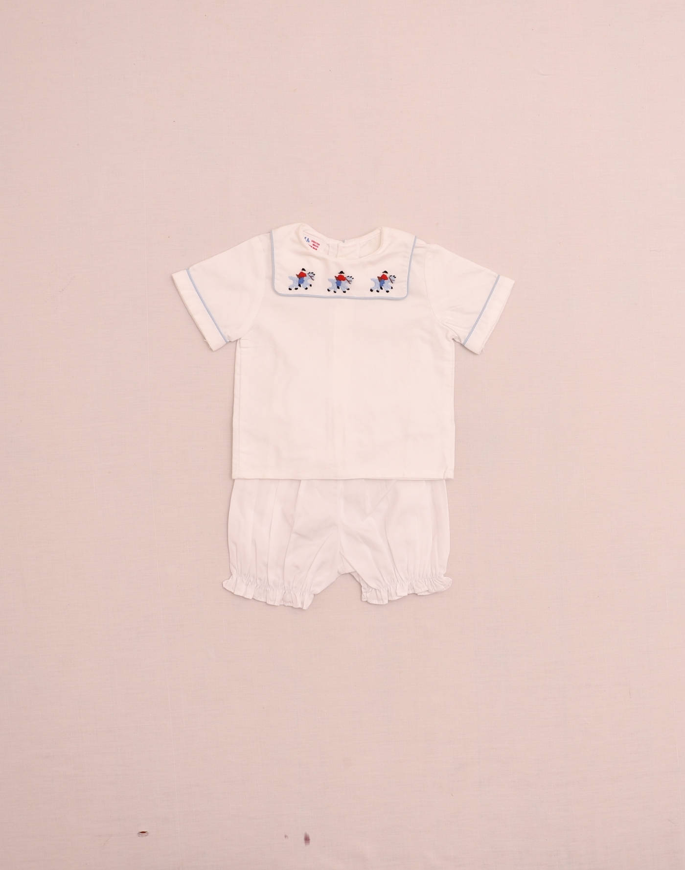 Ensemble blouse brodée & bloomer